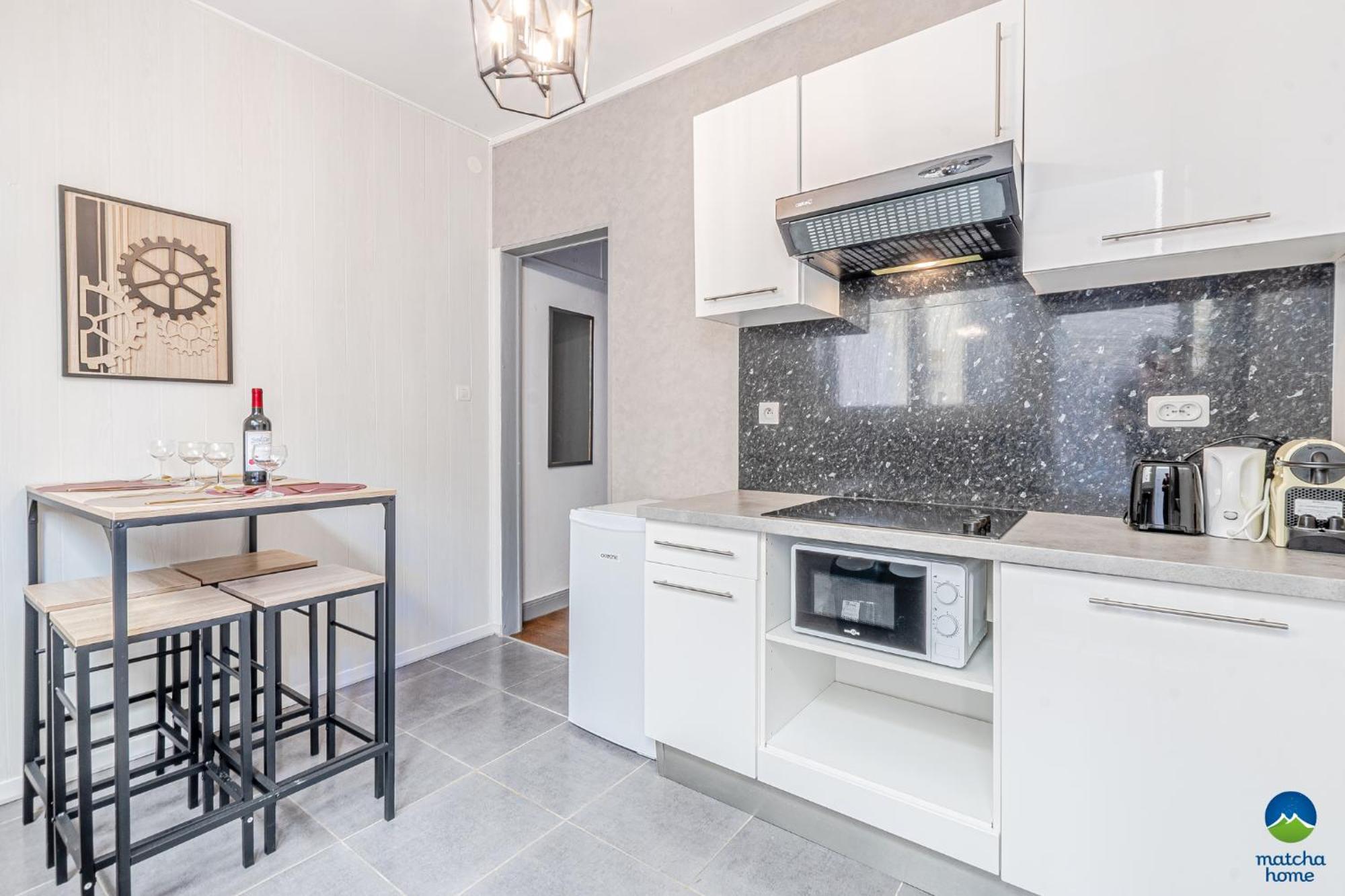 1 Studio & 4 Appts - 1 A 4 Lits - 1 A 7 Pers - 1 Immeuble - Confort, Flexibilite ------ English - 1 Studio & 4 Apts - 1 To 4 Beds - 1 To 7 Guests - Same Building - Comfort, Flexibility -- Cattenom Tremery Yutz Thionville Florange Hayange Kültér fotó