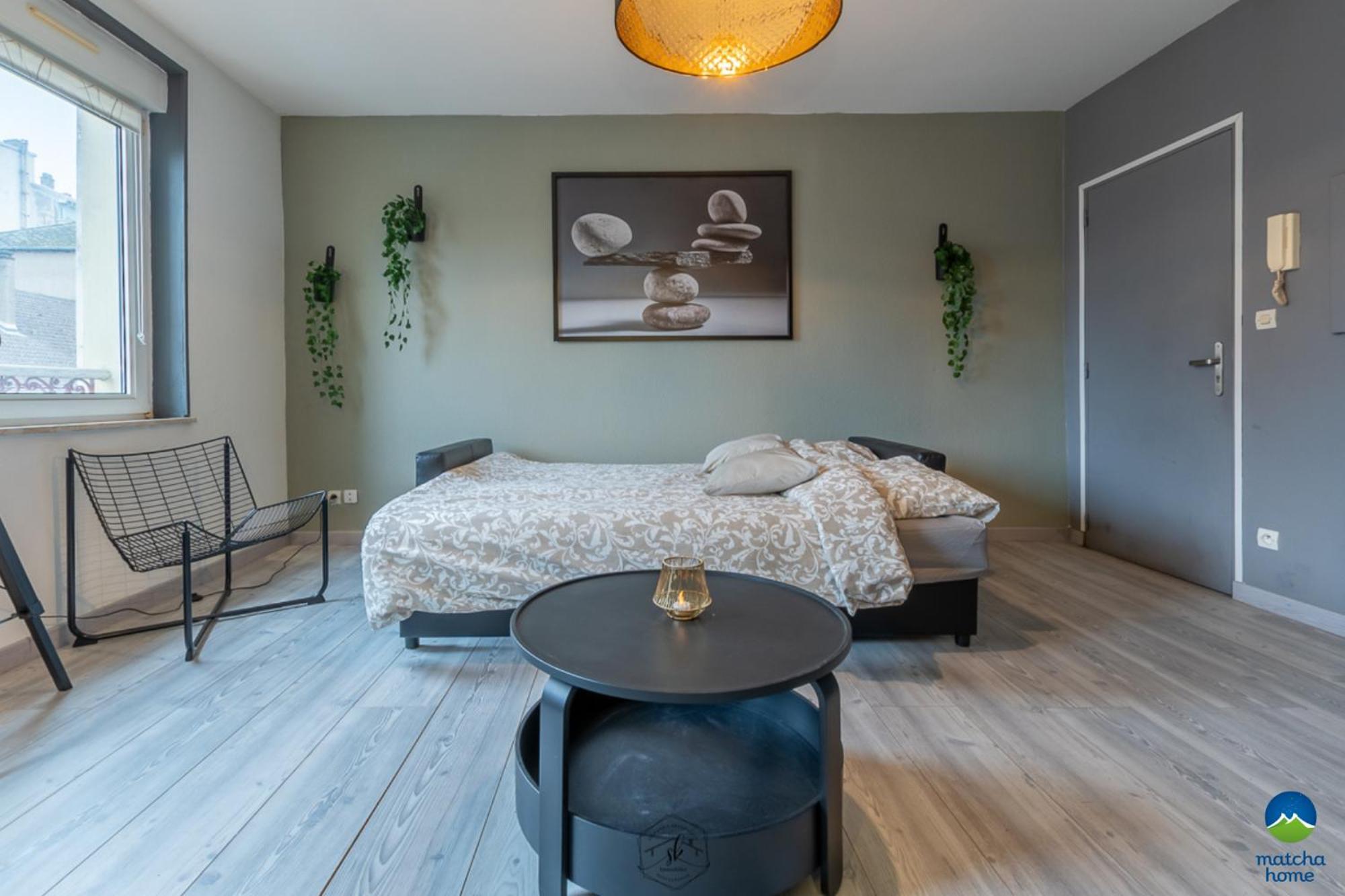1 Studio & 4 Appts - 1 A 4 Lits - 1 A 7 Pers - 1 Immeuble - Confort, Flexibilite ------ English - 1 Studio & 4 Apts - 1 To 4 Beds - 1 To 7 Guests - Same Building - Comfort, Flexibility -- Cattenom Tremery Yutz Thionville Florange Hayange Kültér fotó